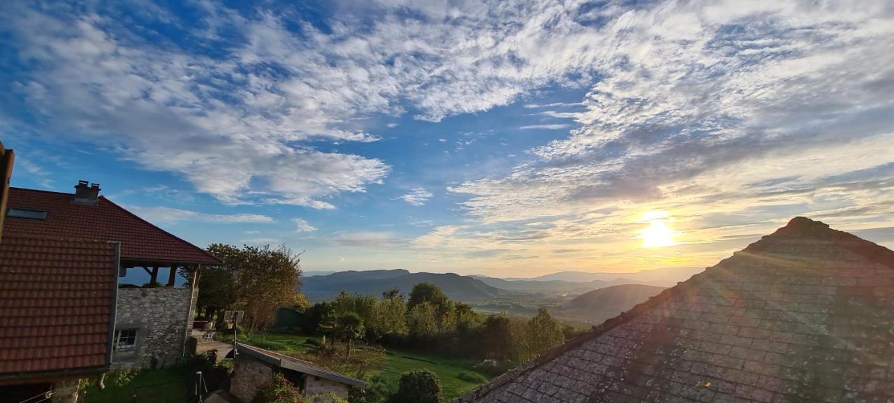 Gite La Montagnette Ruffieux エクステリア 写真
